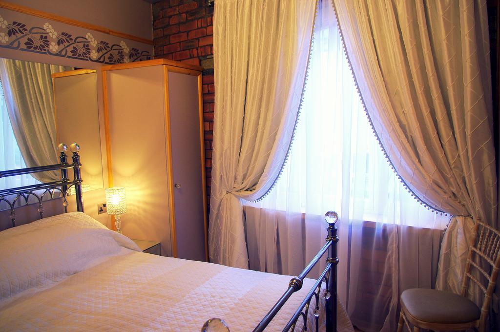 Crown House Suites Halifax Cameră foto